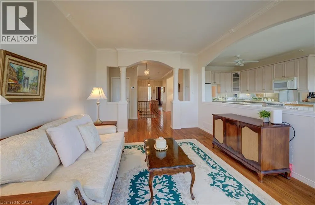 165 CHANDOS Drive Unit# 40, #40