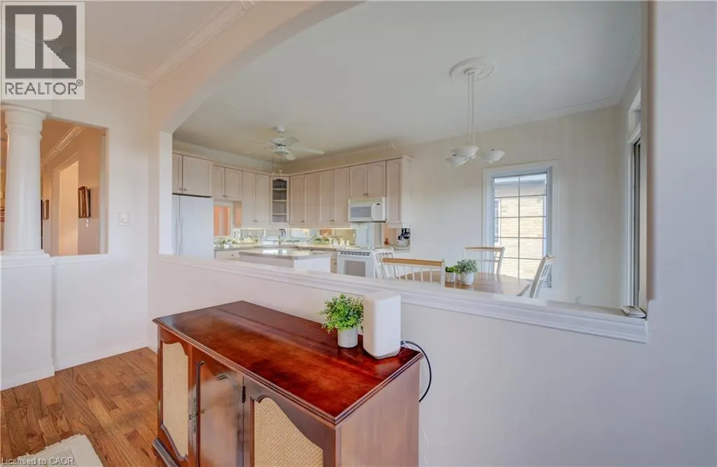 165 CHANDOS Drive Unit# 40, #40