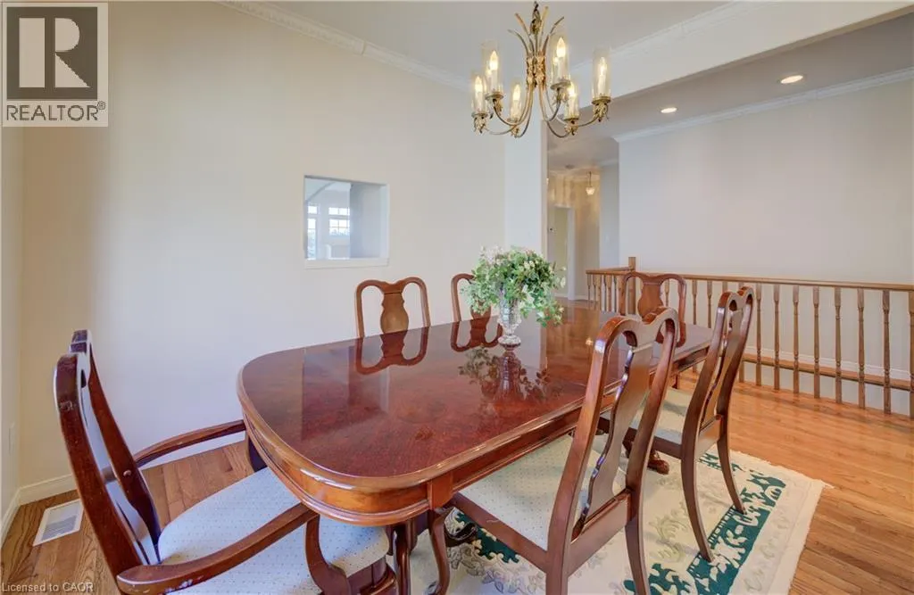 165 CHANDOS Drive Unit# 40, #40