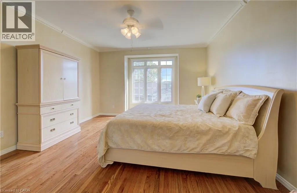 165 CHANDOS Drive Unit# 40, #40