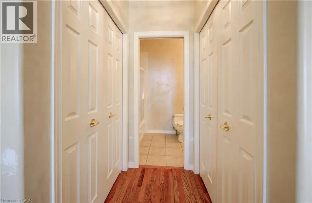 165 CHANDOS Drive Unit# 40, #40