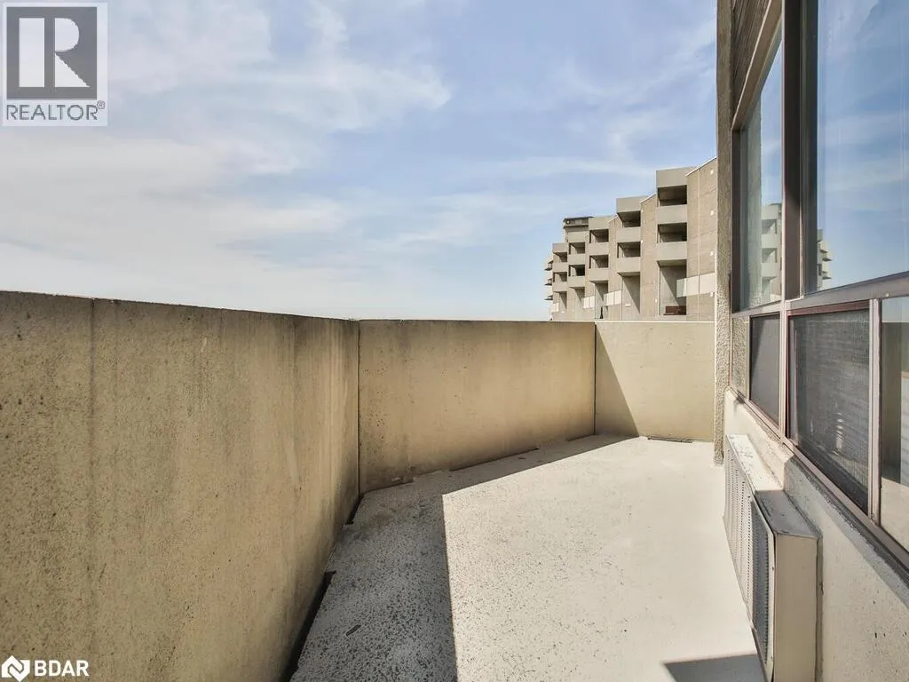 288 MILL Road Unit# F19, #F19
