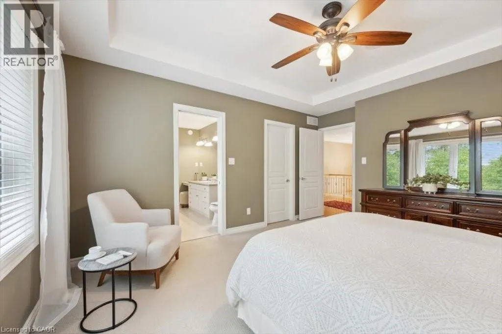 572 FALCONRIDGE Crescent