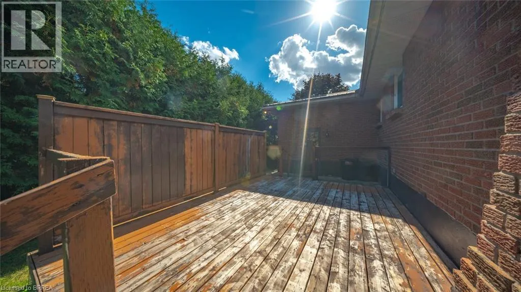 6 VENTNOR Court