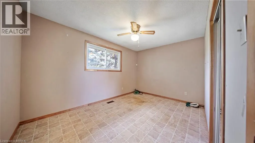 6 VENTNOR Court