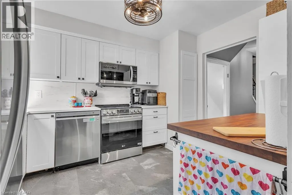 110 SHADELAND Crescent