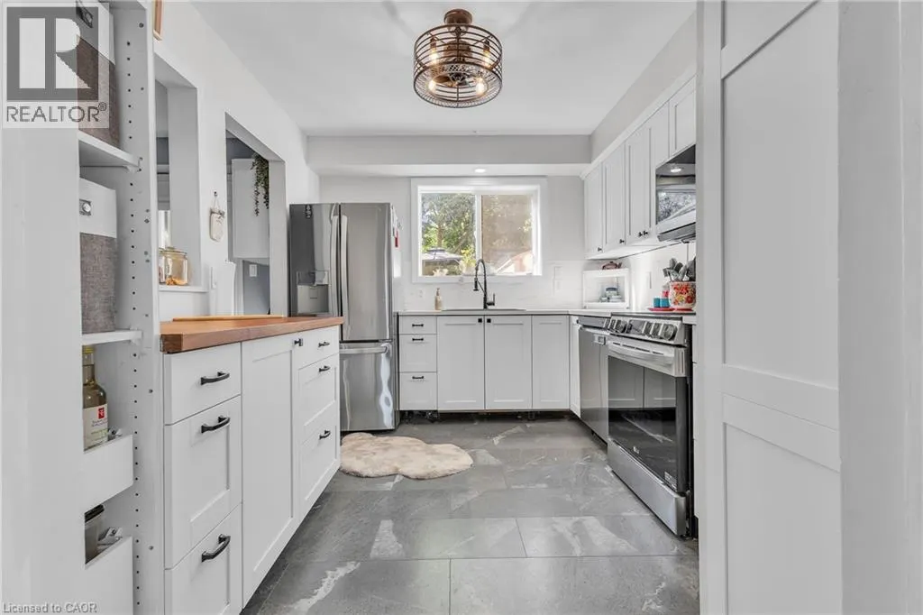 110 SHADELAND Crescent