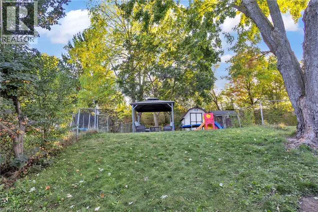 110 SHADELAND Crescent