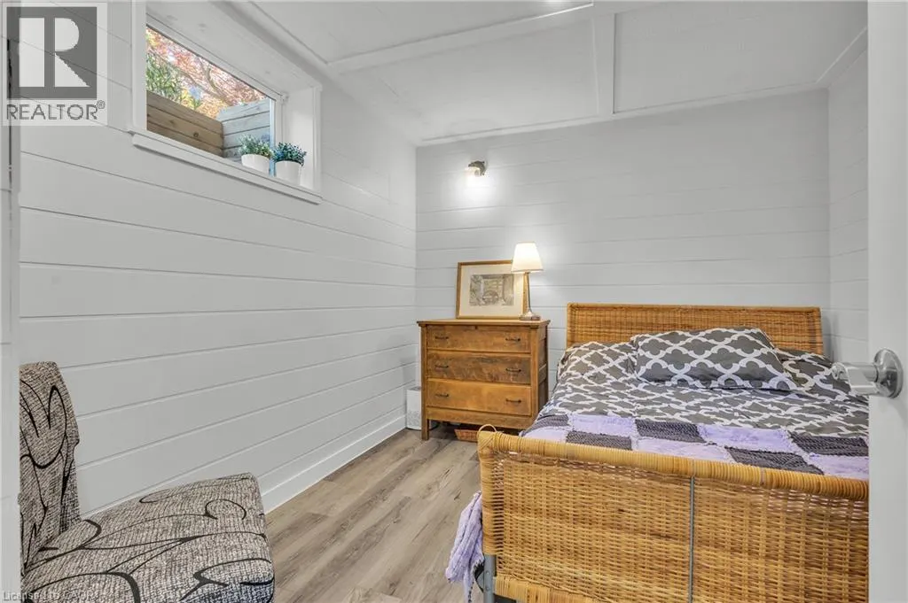 110 SHADELAND Crescent