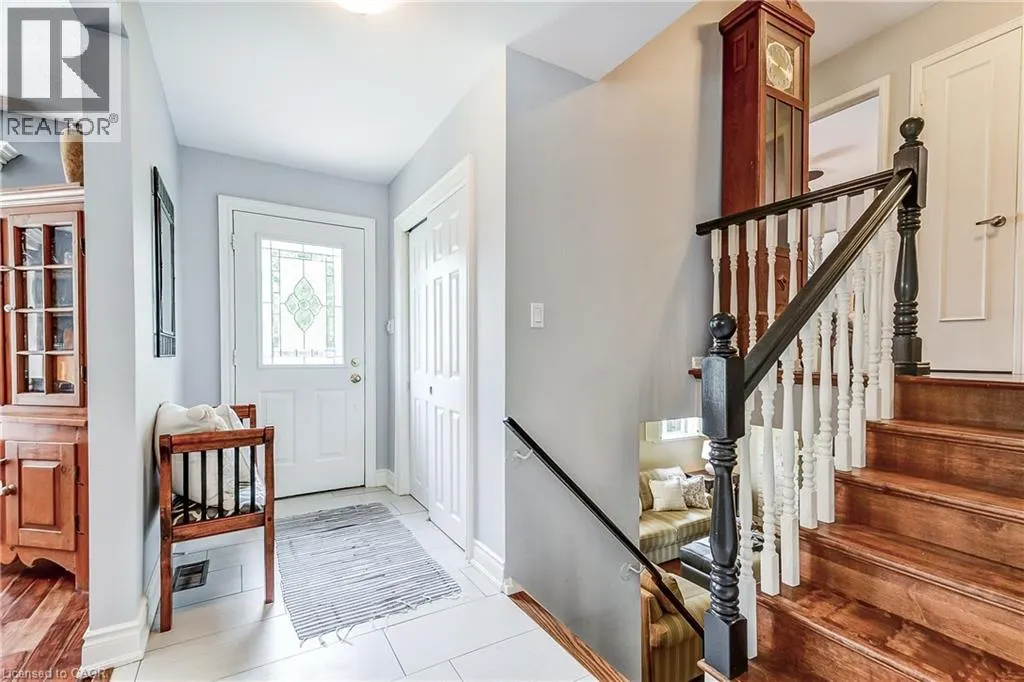 5203 BROUGHTON Crescent