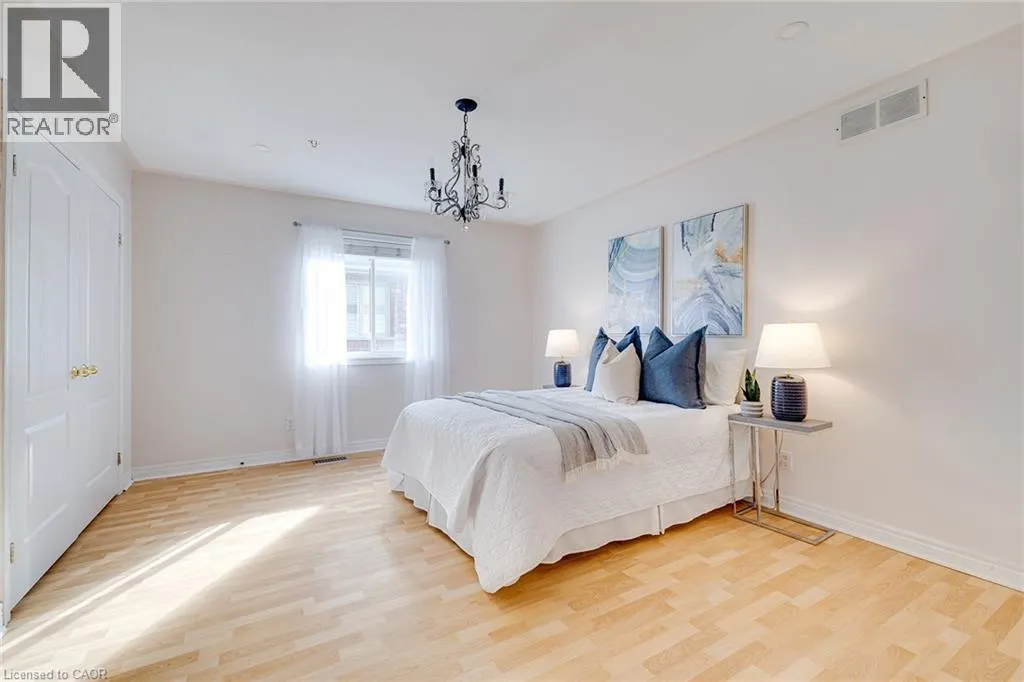 44 PENTLAND Road