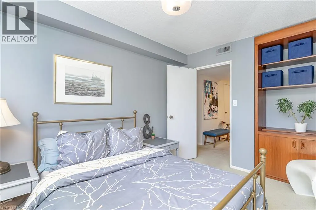 120 DUKE Street Unit# 206, #206