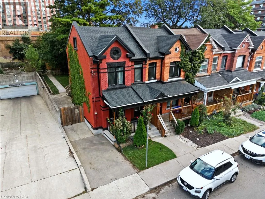 199 JACKSON Street E