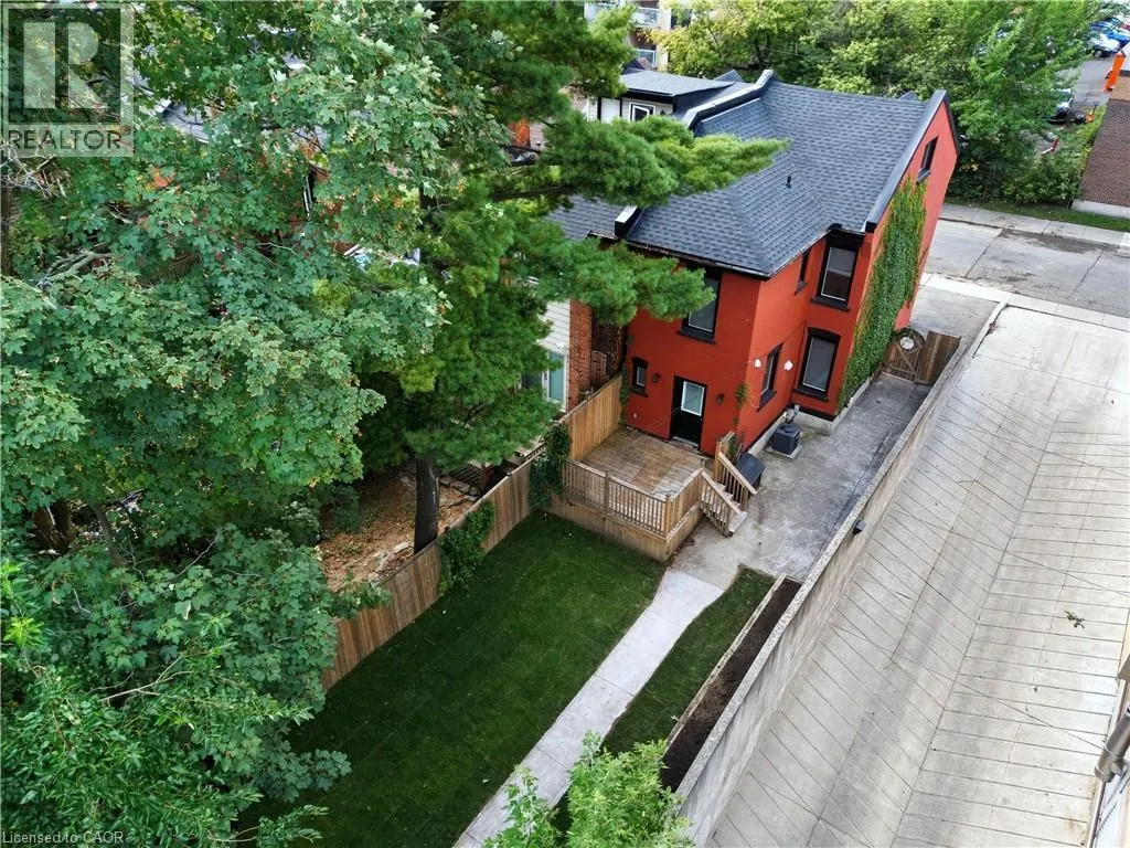 199 JACKSON Street E