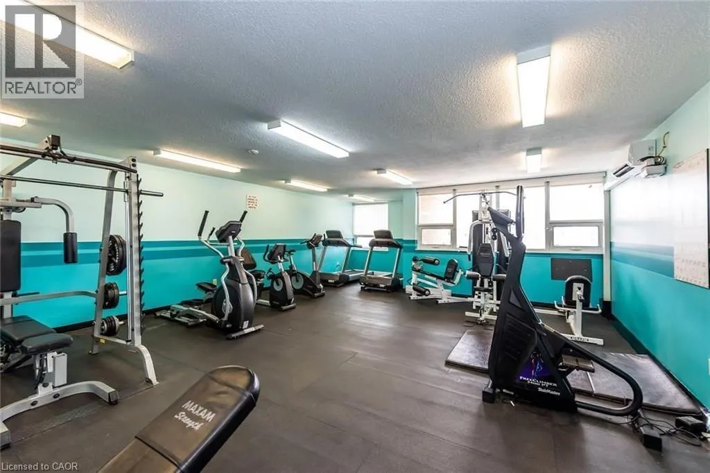 500 GREEN Road Unit# 303, #303