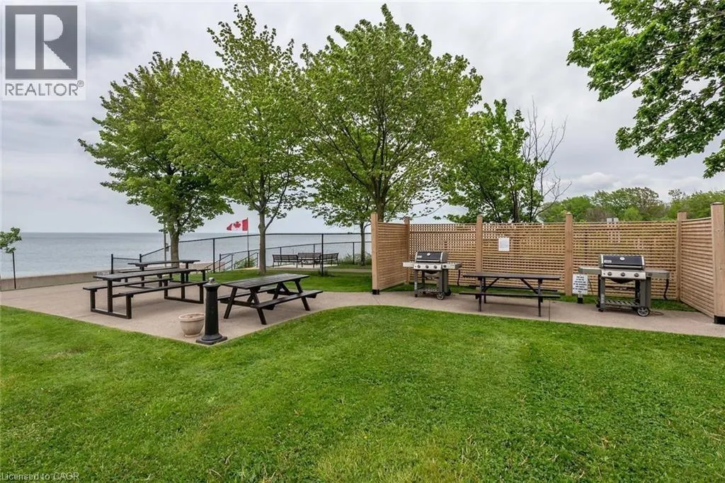 500 GREEN Road Unit# 303, #303