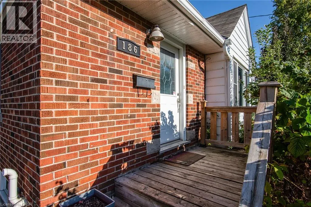 186 HIGHLAND Road E