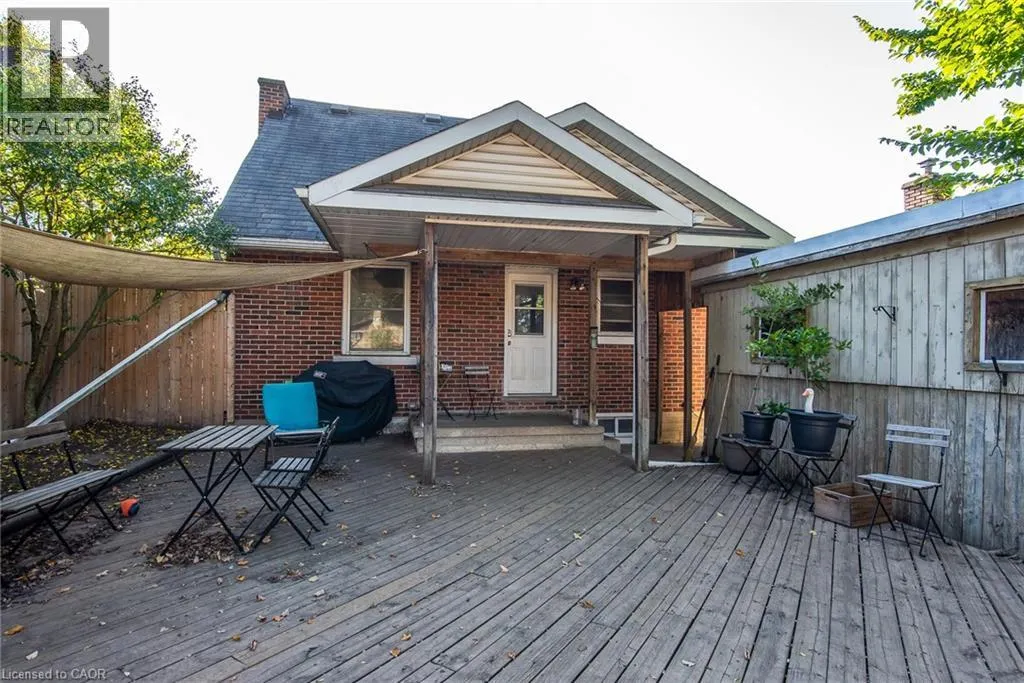 186 HIGHLAND Road E