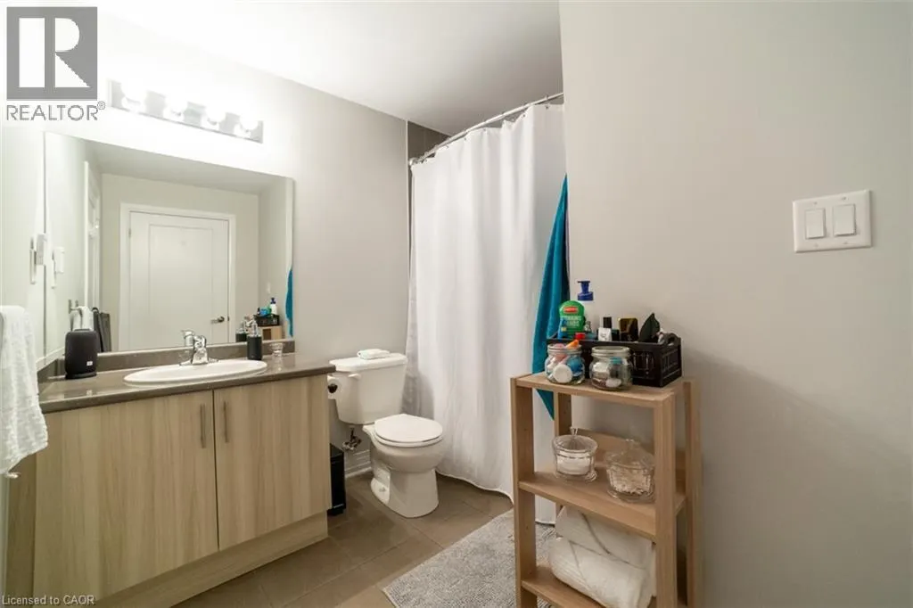10 CONCORD Place Unit# 201, #201