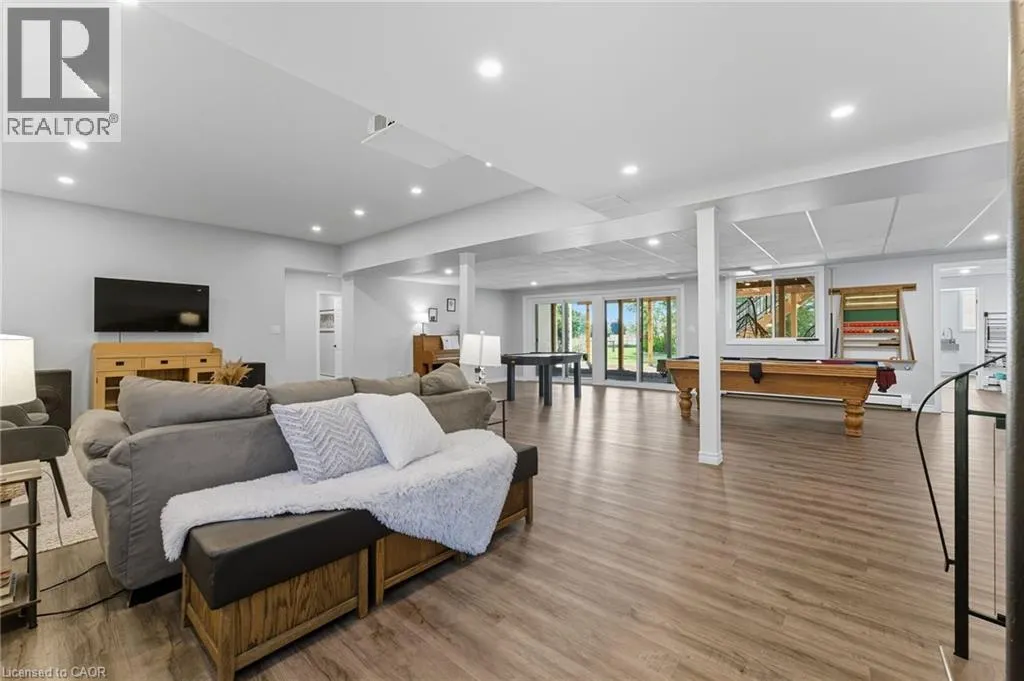 1392 WRIGLEY Road