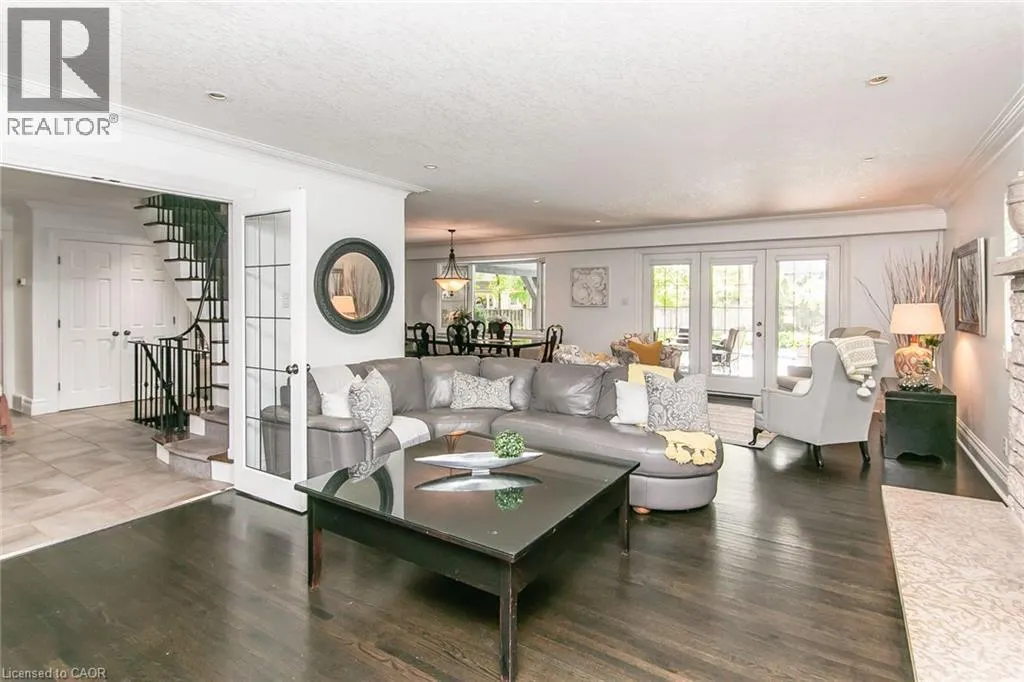 358 GREEN ACRES Drive