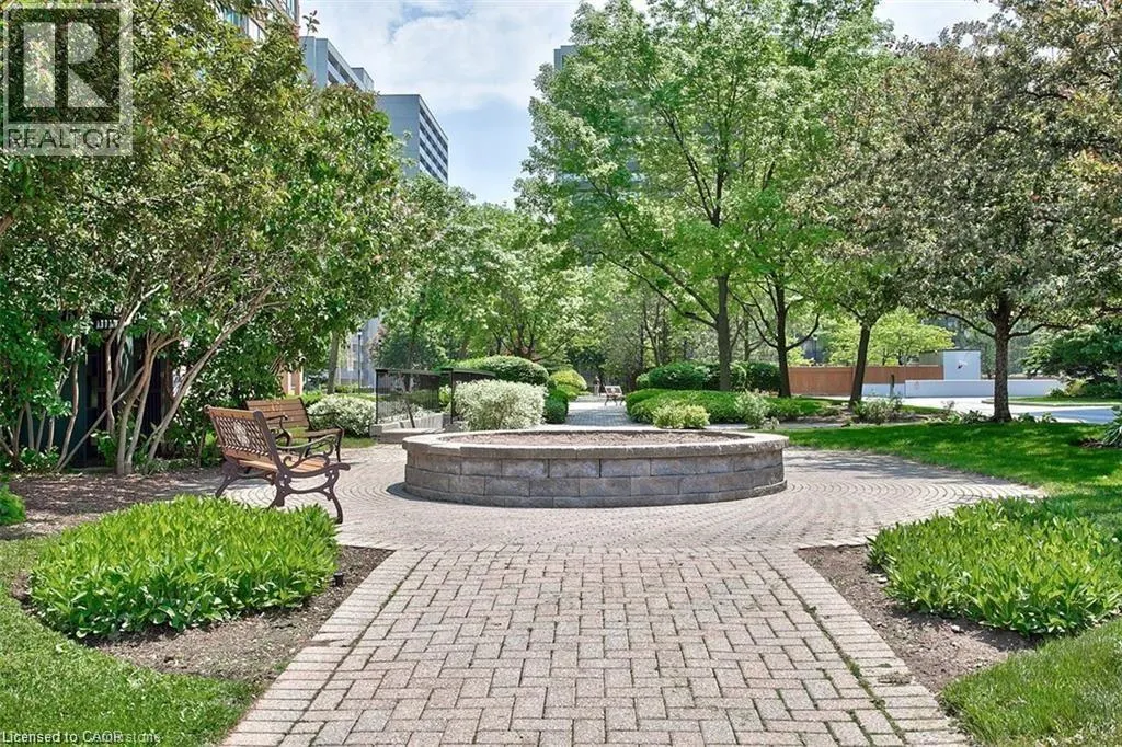 1270 MAPLE CROSSING Boulevard Unit# 914, #914
