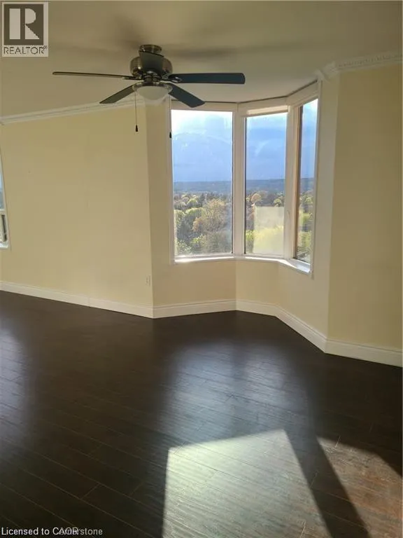 1270 MAPLE CROSSING Boulevard Unit# 914, #914