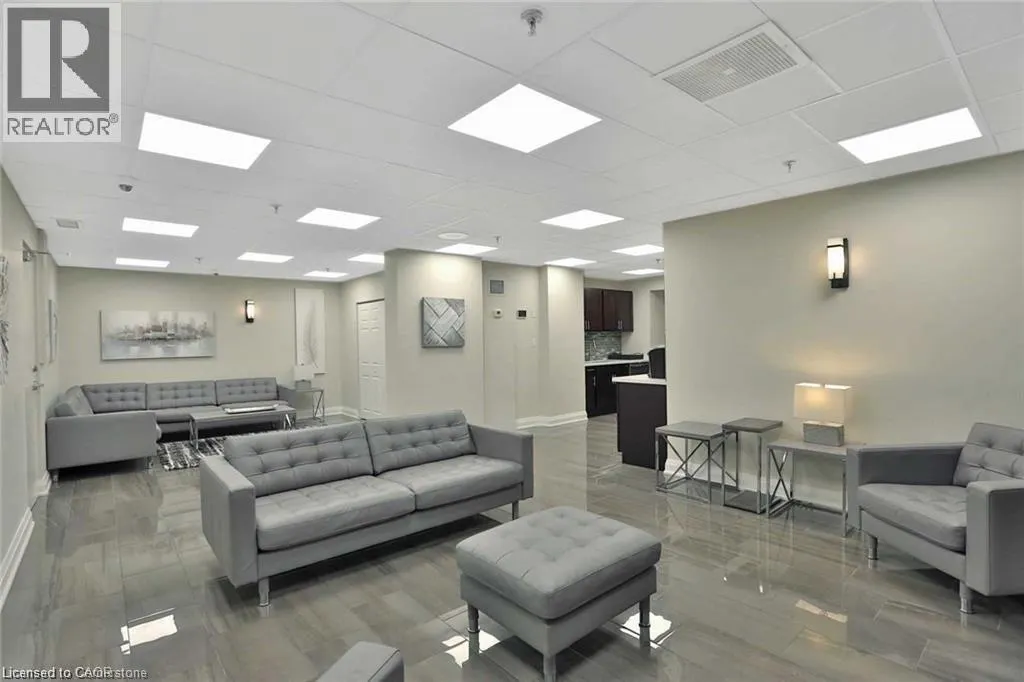 1270 MAPLE CROSSING Boulevard Unit# 914, #914
