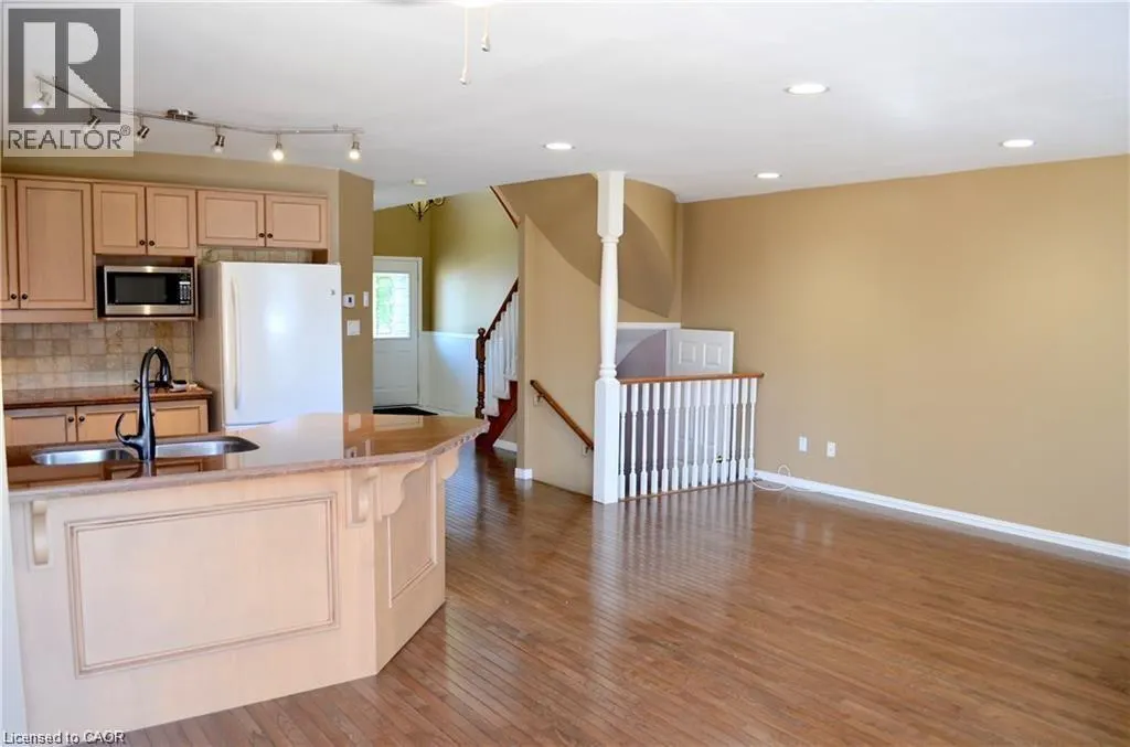 122 FOXBOROUGH Drive
