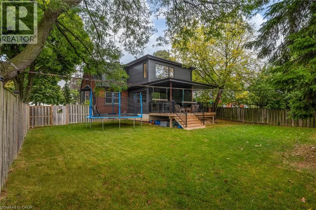 68 MOUNTAIN PARK Avenue