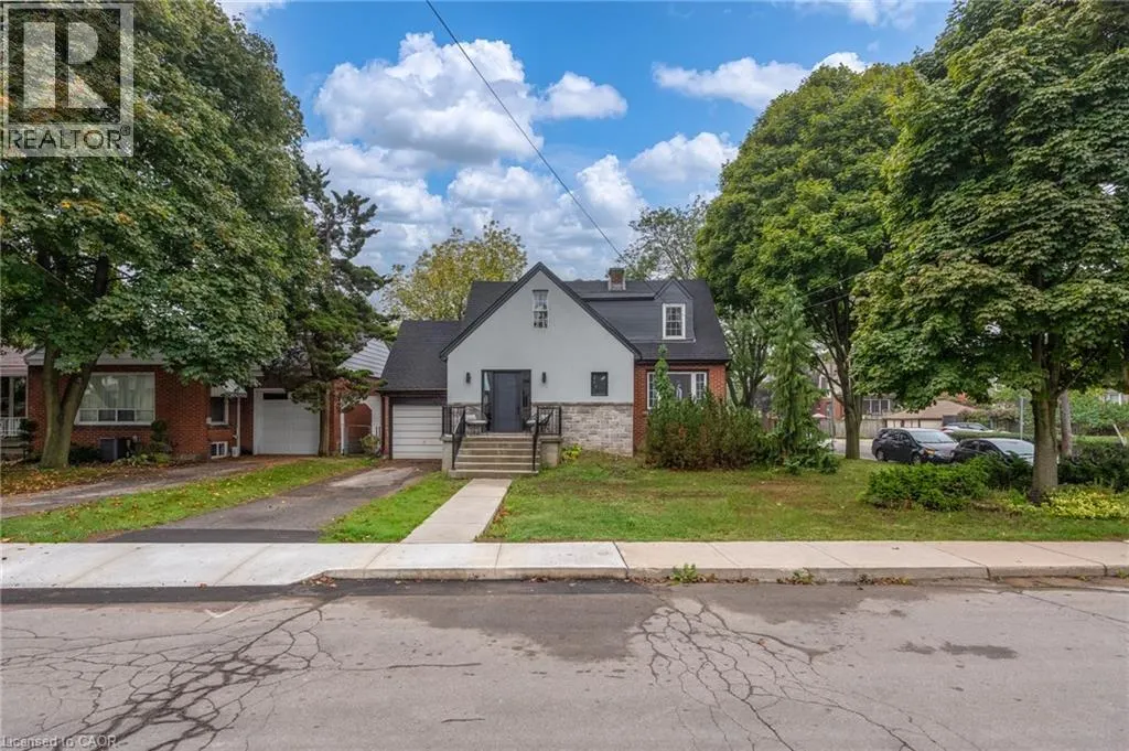 68 MOUNTAIN PARK Avenue