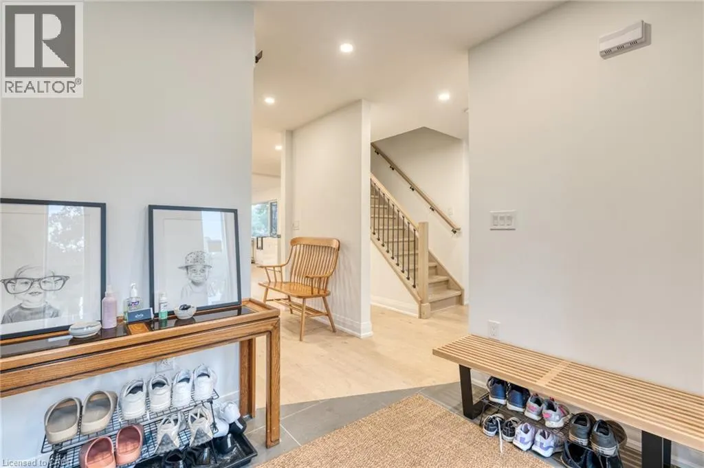 68 MOUNTAIN PARK Avenue