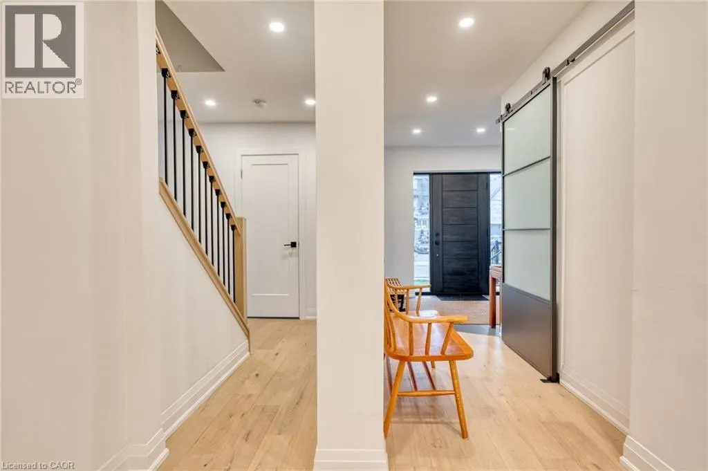 68 MOUNTAIN PARK Avenue