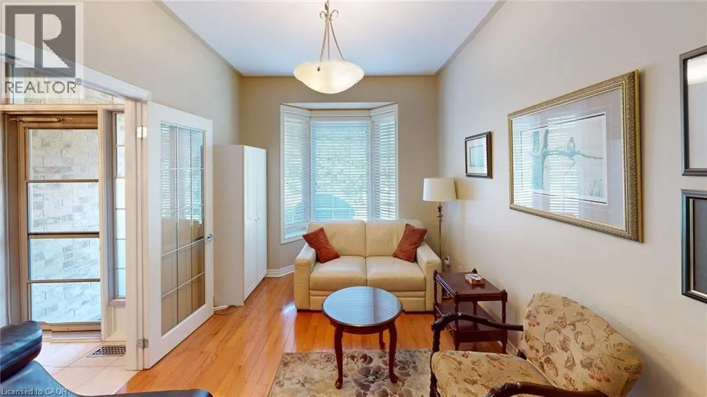 21 WILLOWLANDING Court
