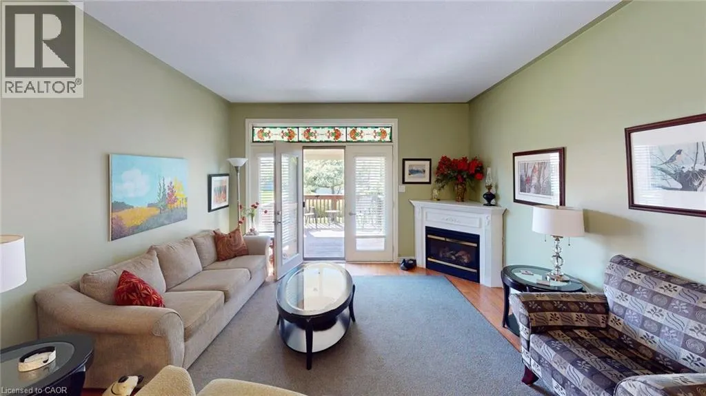 21 WILLOWLANDING Court