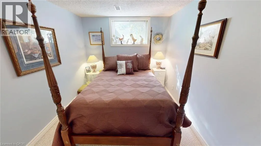 21 WILLOWLANDING Court