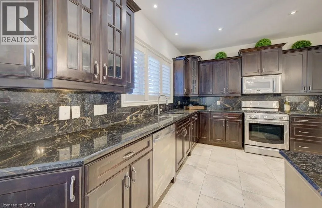6379 CHRISTOPHER Crescent