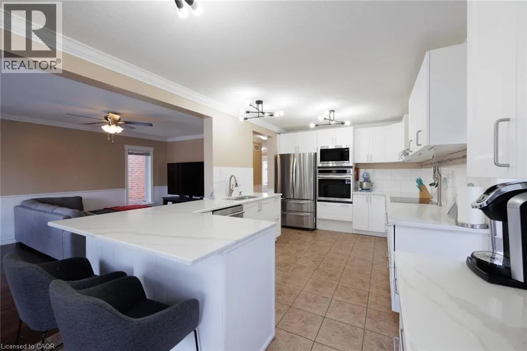 31 BROADOAKS Drive