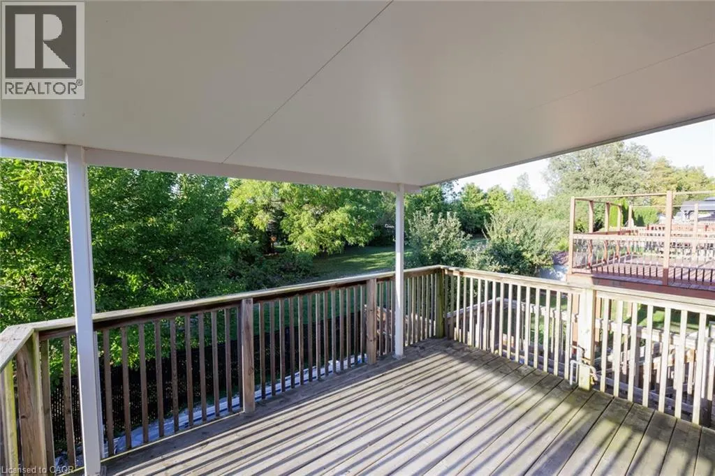 31 BROADOAKS Drive