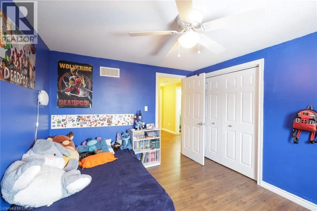 31 BROADOAKS Drive