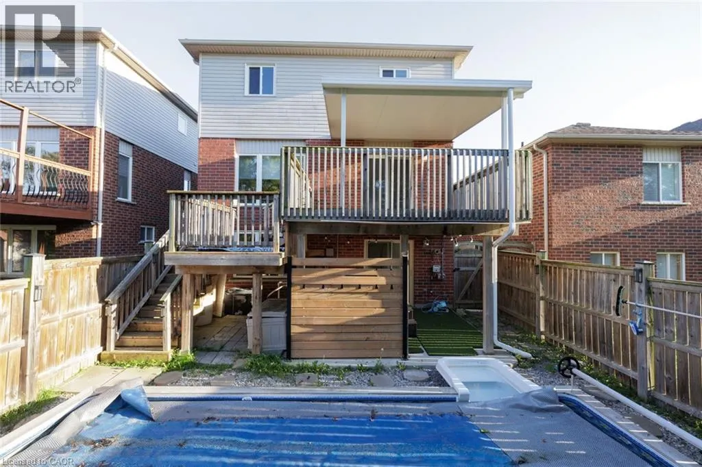 31 BROADOAKS Drive