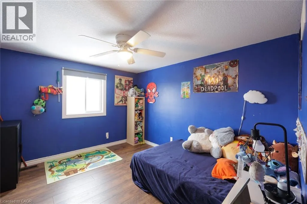31 BROADOAKS Drive
