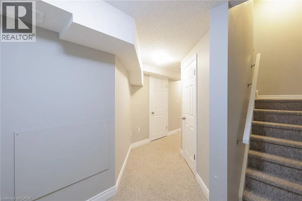31 BROADOAKS Drive