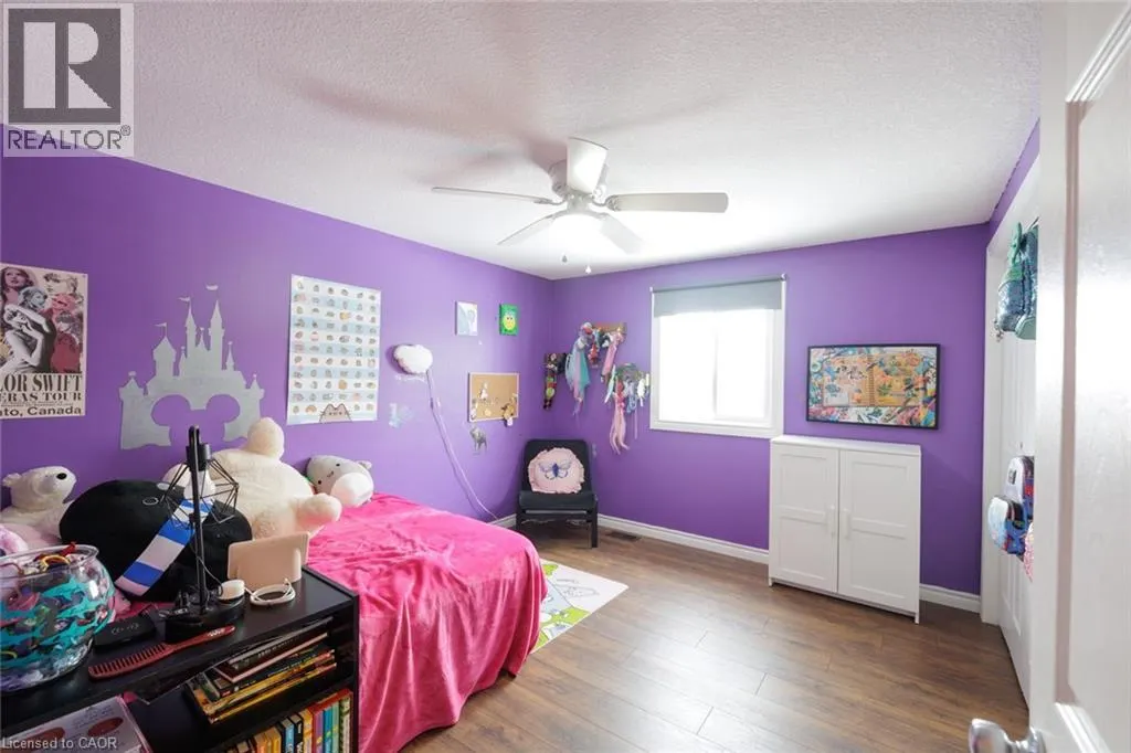 31 BROADOAKS Drive