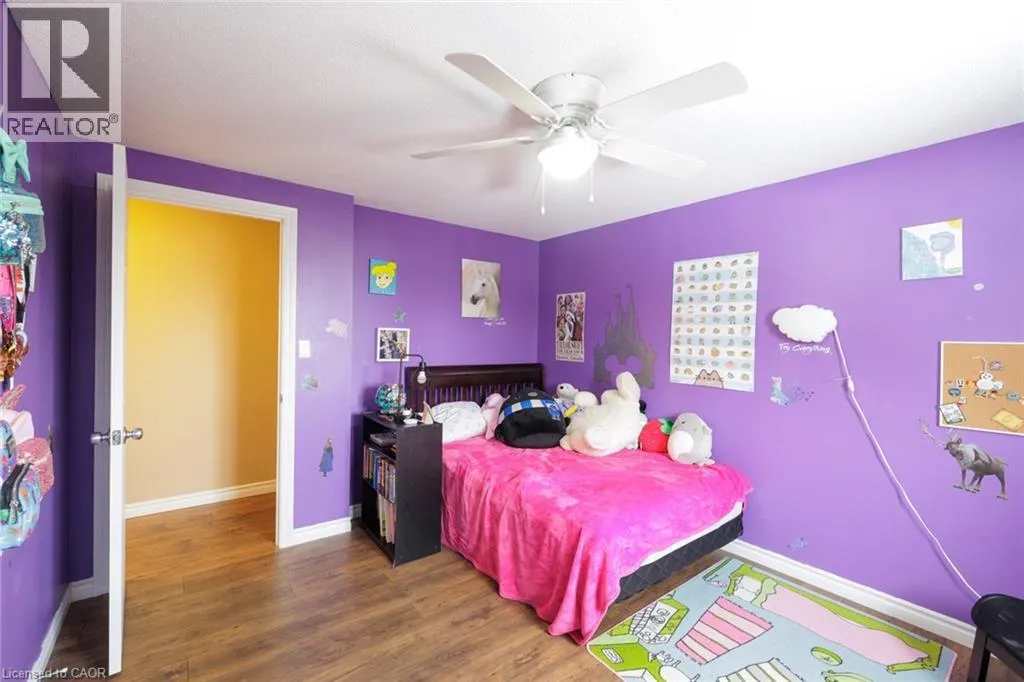 31 BROADOAKS Drive