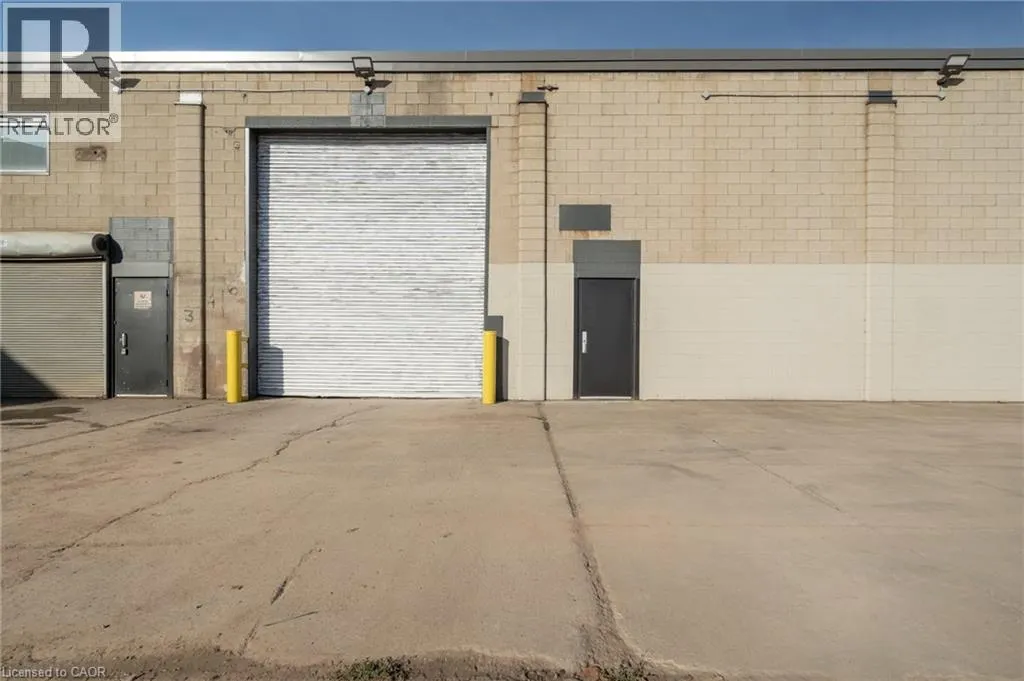 100 BURLAND Crescent Unit# 1, #1