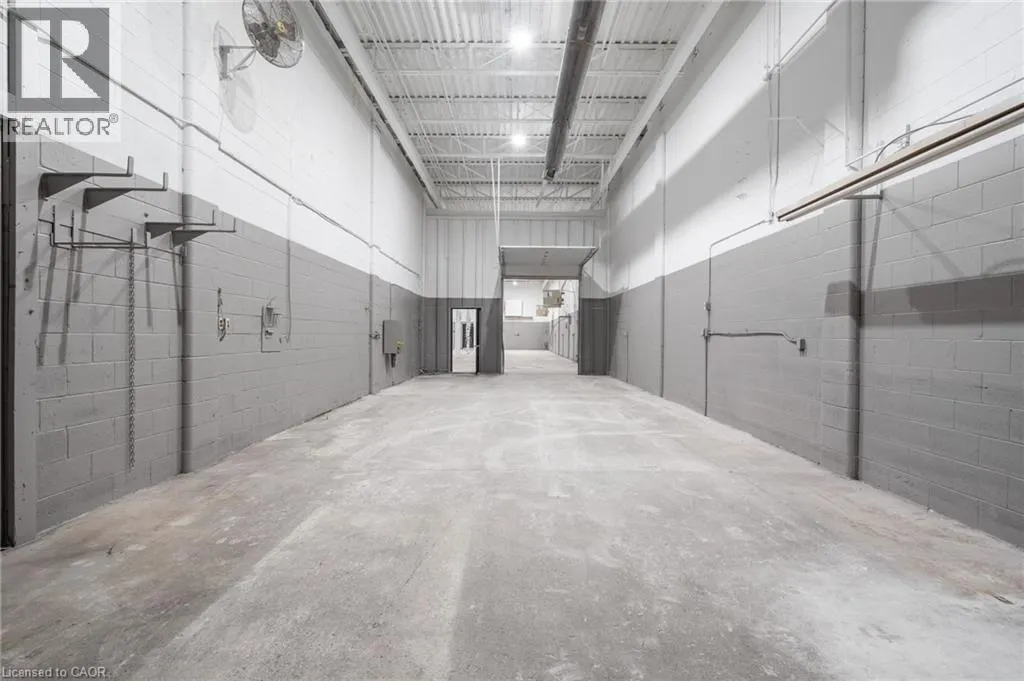100 BURLAND Crescent Unit# 2, #2