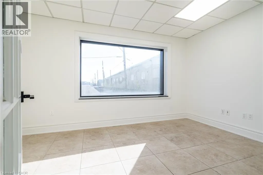 100 BURLAND Crescent Unit# 2, #2