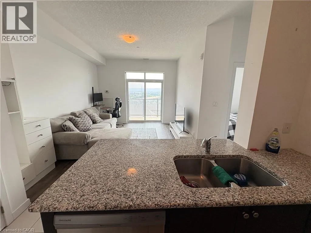 101 SHOREVIEW Place