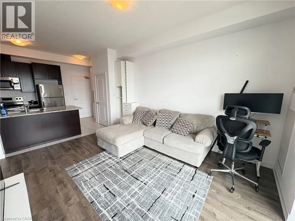 101 SHOREVIEW Place